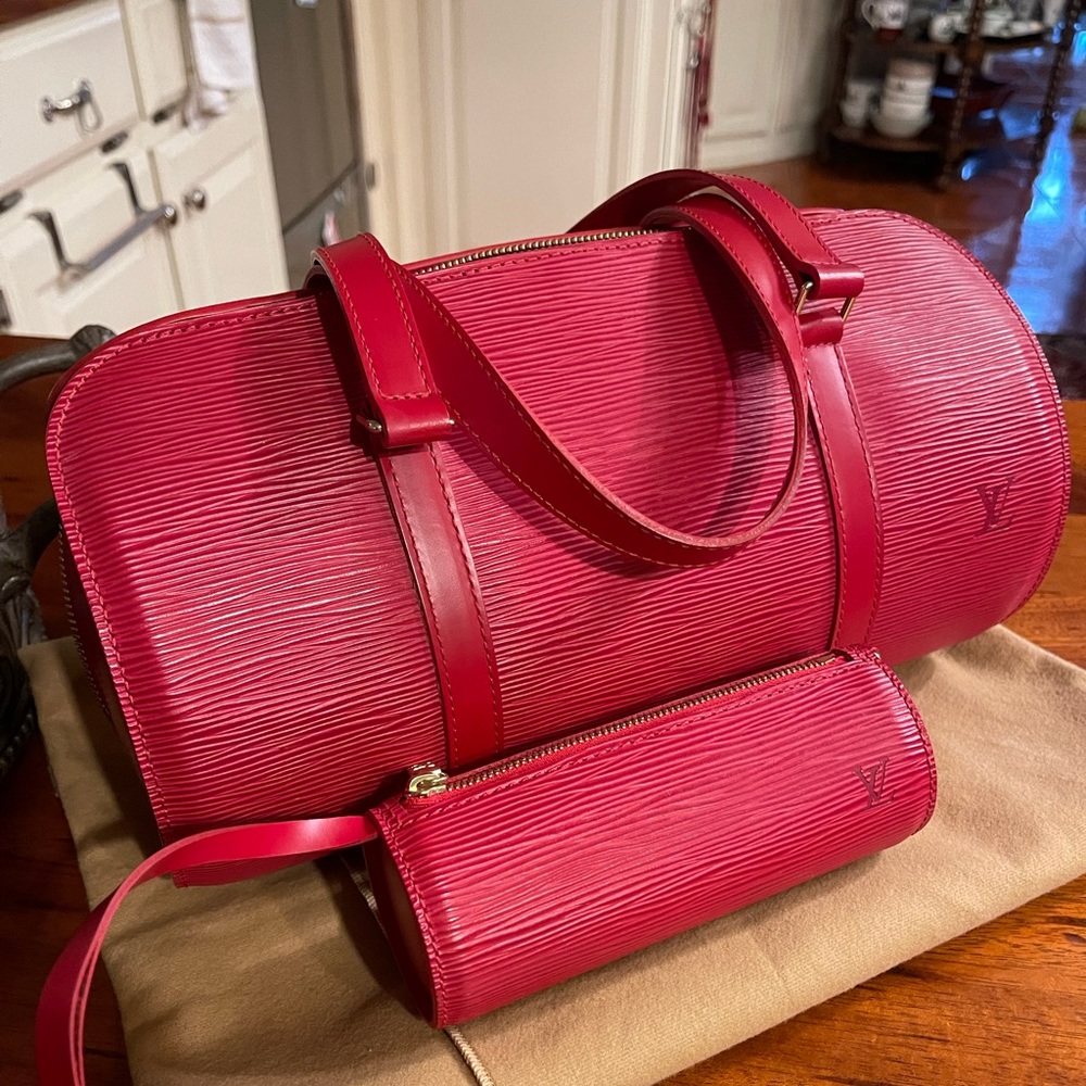 Louis Vuitton Epi Papillon with pouch!